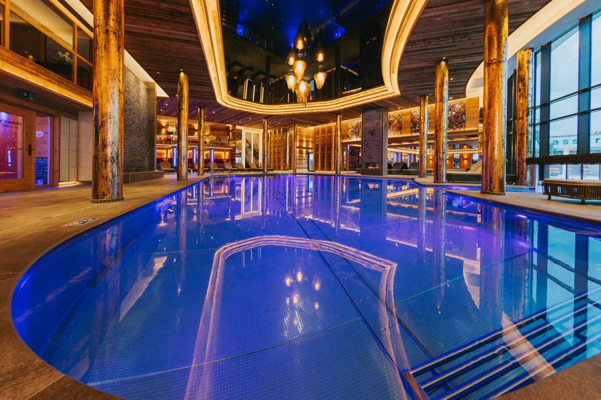 Ortner'S Resort باد فسينغ المظهر الخارجي الصورة The pool at the Aqua Dome