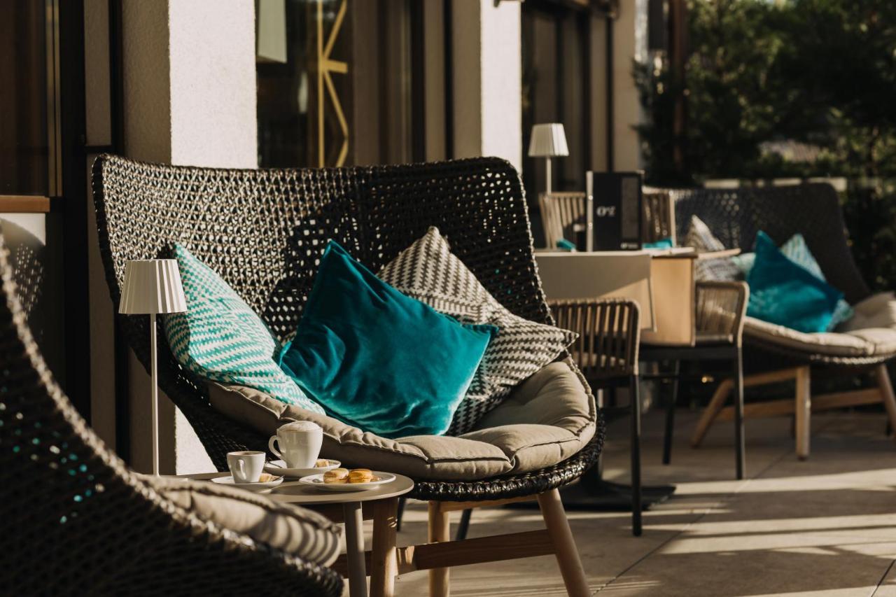Ortner'S Resort باد فسينغ المظهر الخارجي الصورة The Terrace at The Ivy Collection