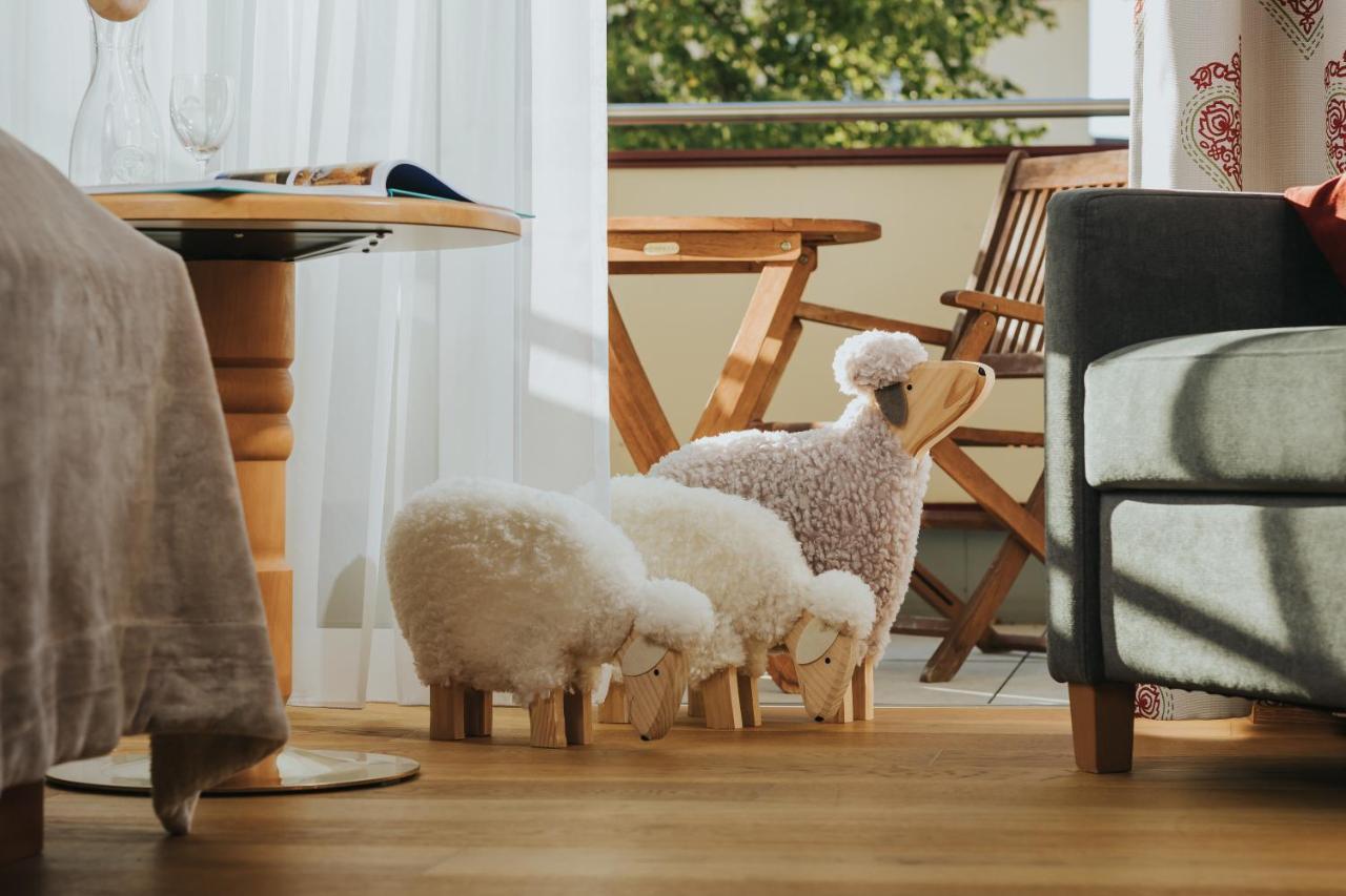 Ortner'S Resort باد فسينغ المظهر الخارجي الصورة The sheep family